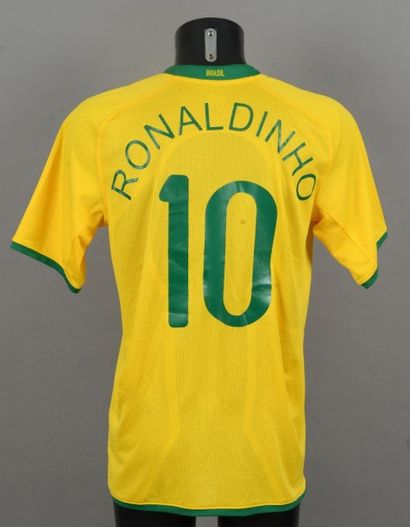 null Maillot officiel de Ronalldinho n°10 capitaine de l'équipe du Brésil, rencontre...