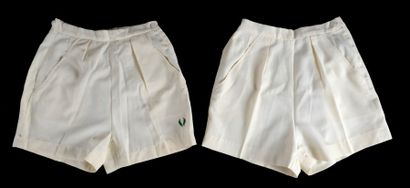 null Ensemble de 2 shorts blanc pour femme de la marque «Fred Perry».
En laine et...