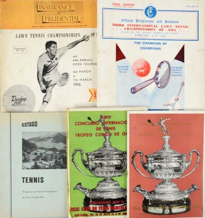 null Ensemble de 5 programmes de tournois de tennis des années 1950 dont le tournoi...