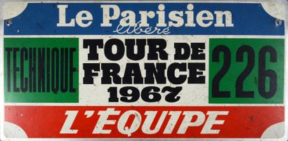 null Plaque de véhicule technique du Tour de France 1967.
Épreuve remportée par Roger...