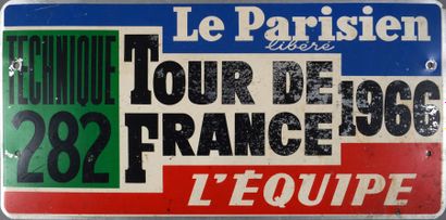null Plaque de véhicule technique du Tour de France 1966.
Épreuve remportée par Lucien...