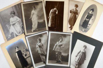 MANUEL (Henri) 
Réunion de photographies de mode pour la presse féminine, entre 1914...