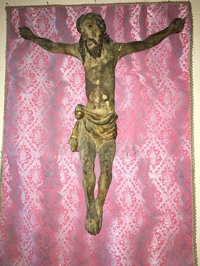 null Christ, fin XVe siècle, en bois polychrome et doré. 
 Hauteur: 74 cm