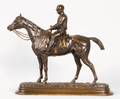 Edouard DELABRIERRE. «Jockey à cheval». Trés beau bronze à patine brune nuancée signé...
