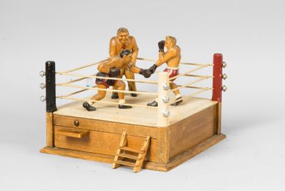 null Boîte à tiroir représentant un combat de boxe sur le ring. Personnages en bois...