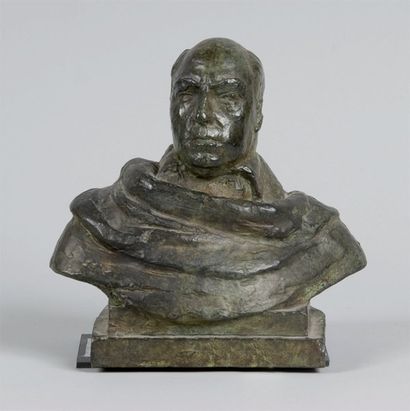 GUITRY Lucien Son buste en bronze, par ROTHLISBERGER ( Fonte Susse ). Hauteur : 18,...
