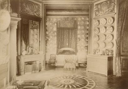 null Vue de la chambre à coucher de la reine Marie-Amélie au château d'Eu, avant...