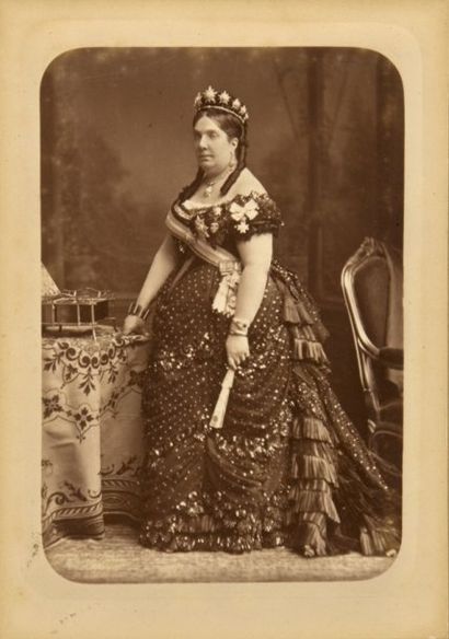 null Isabelle II, reine d'Espagne. Portrait photographique de Liébert à Paris, la...