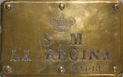 null Marguerite, reine d'Italie (1851-1926). Plaque de malle de voyage en bronze...
