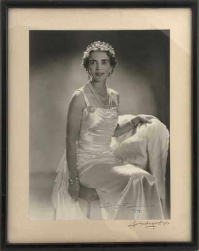 null Ingrid, reine de Danemark, née princesse de Suède (1910-2000). Portrait photographique...