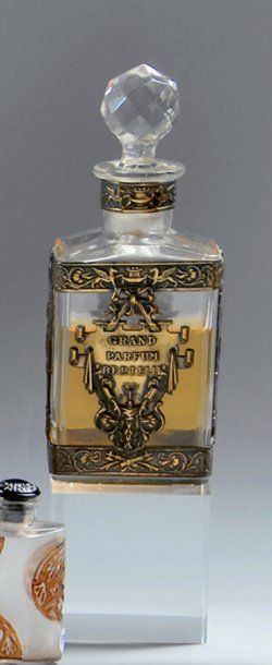 BERTELLI - «Grand Parfum» - (années 1920) Rare flacon carafon en cristal incolore...