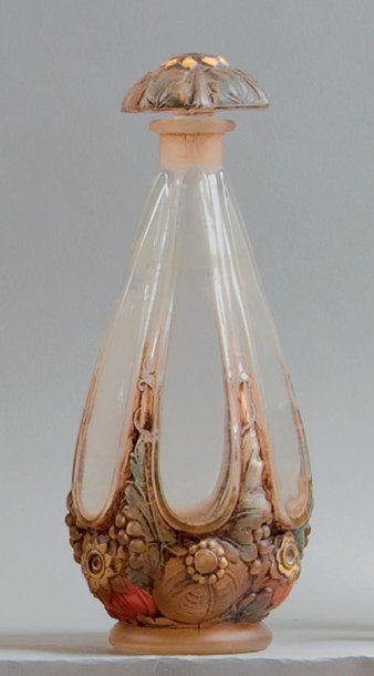TRAVAIL FRAN?IS - (années 1920) Important et spectaculaire flacon à parfum en verre...