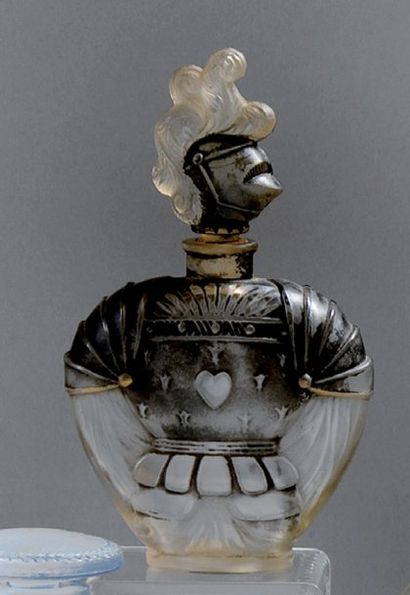 Ciro - «Le Chevalier de la Nuit» - (1924) Flacon en verre incolore pressé moulé dépoli...