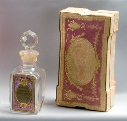 ROGER & GALLET - «Violette Merveille» - (années 1910) Présenté dans son coffret baroque...