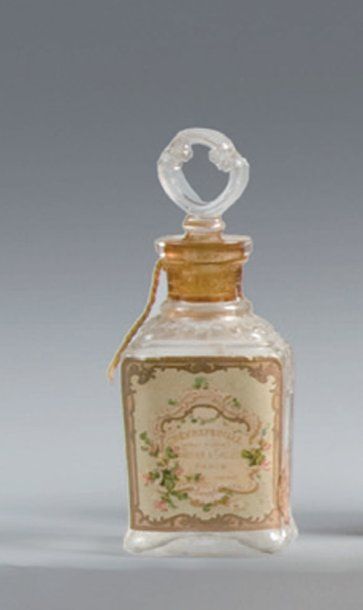 DIVERS PARFUMEURS - (années 1900-1940) Lot comprenant un flacon carafon en cristal...
