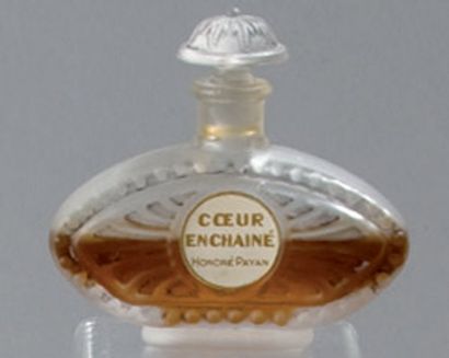 HONOR?PAYAN - «Coeurs Enchainés» - (1928) Rare flacon en verre incolore pressé moulé...