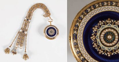 null Superbe montre vers 1800 et sa châtelaine en or émaillé blanc et bleu, cadran...