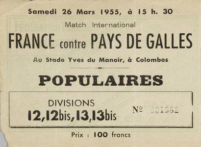 null Lot de 8 billets de matches de l'équipe de France entre 1955 et 1972 pour des...