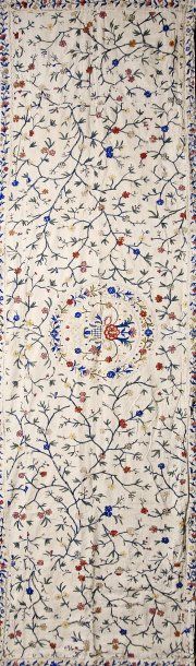 null Broderie, première moitié du XVIIIe siècle, toile bis, decor laine polychrome...