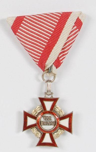 null Autriche - Médaille du mérite militaire - Croix de chevalier de 3ème classe....