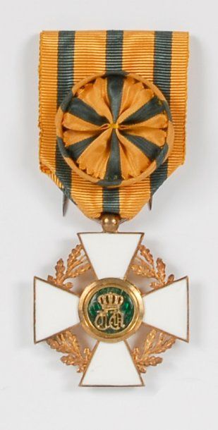 null Luxembourg - Ordre de la Couronne de Chêne - Croix d'officier. Vermeil, émail,...