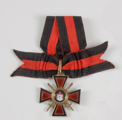 null Russie - Croix de Saint-Wladimir de 4ème classe avec glaive. Vermeil, émaux,...