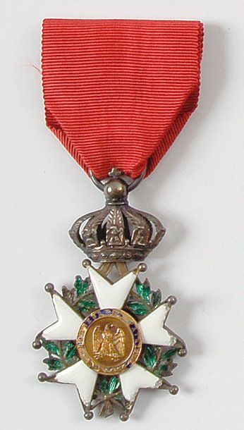 null France - Légion d'honneur - Croix de chevalier. Argent, émail, avec ruban, accident....