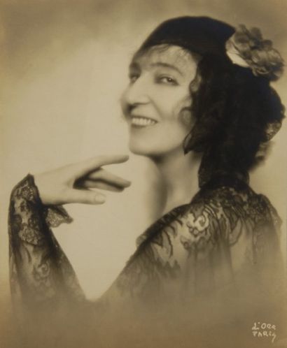 RUBINSTEIN Ida (1885-1960). Portrait photographique de D'Ora [Dora Philippine Kallmus...