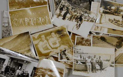 null Lot de 35 photos originales de presse. Route et piste dans les années 30. Divers...