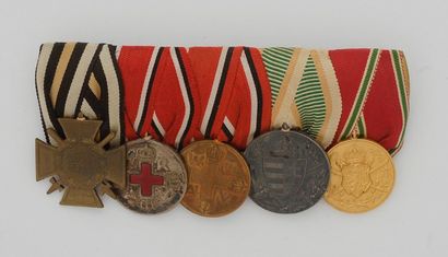 Allemagne. Barrette contenant cinq médailles de la Maison Louis Kase, avant 1918,...