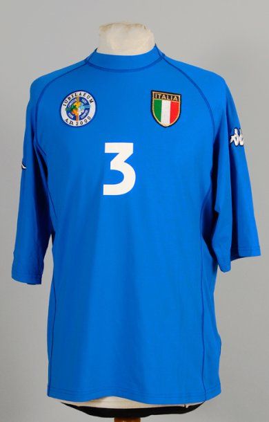 Maillot officiel de l'équipe d'Italie porté...
