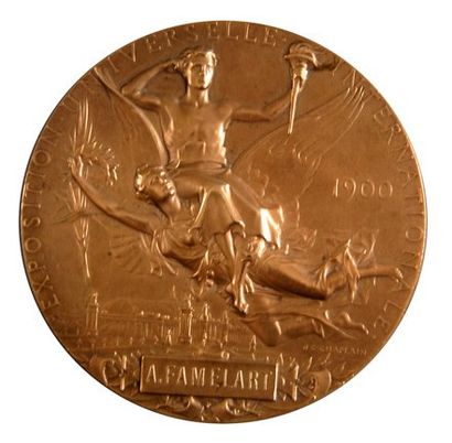 1900. Paris. Médaille de participant en bronze doré. Graveur Chaplain. Diamètre 63...