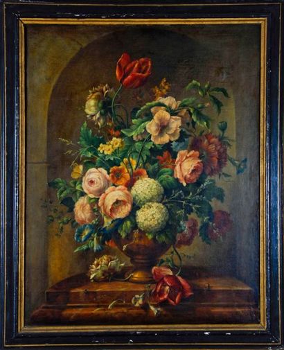 Ecole FRANCAISE du XIXe siècle Bouquet de fleurs sur un entablement Huile sur toile....