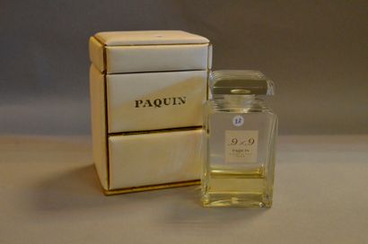 null Paquin, 9x9, années 1950, flacon tank en verre incolore avec son étiquette,...