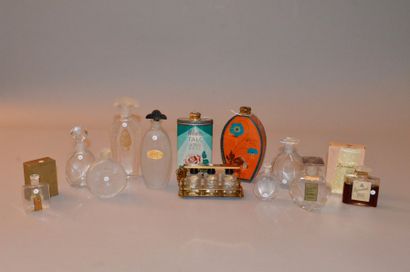 null Divers parfumeurs, années 30-50, lot comprenant 1 flacon Foraste, 2 flacon de...