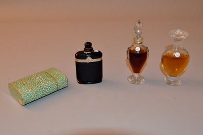 null Divers parfumeurs, Lot comprenant 1 flacon d’extrait Nuit de Noël de Caron scellé...