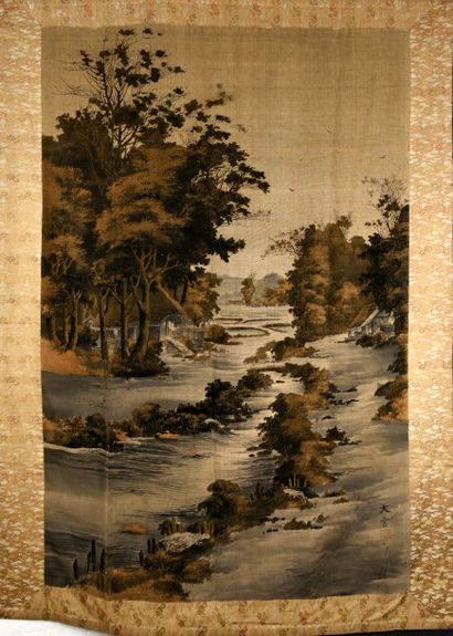 null Tenture au paysage, Japon, début du XXe siècle, velours de soie bouclé peint...
