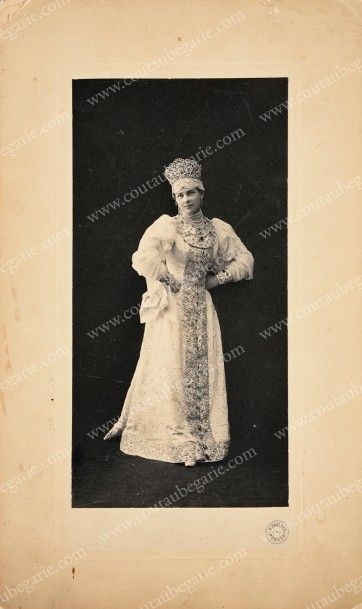 null * ZÉNAÏDE, Princesse Youssoupoff,
Comtesse Soumarokoff-Elston (1861-1939)
Portait...