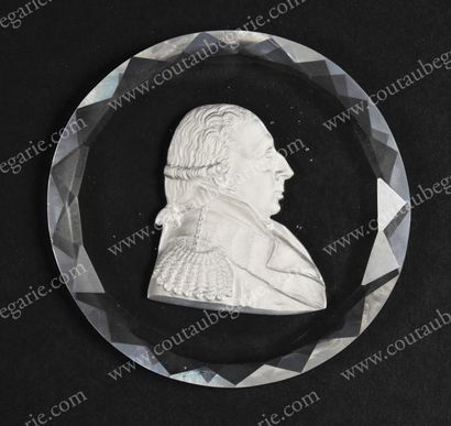 null BOURBON, Louis VI Henri, duc de, prince de Condé (1756-1830).
Médaillon de forme...