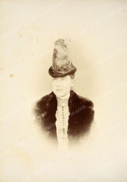 null ISABELLE, comtesse de Paris, née infante d'Espagne (1848-1919).
Lot de deux...
