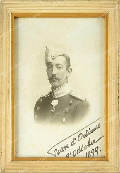 null JEAN, prince d'Orléans, duc de Guise (1874-1940).
Portrait photographique signé...