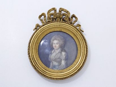 PERRIN Mme (née CHALETTE, c.1757-c.1815), attribué à Portrait miniature rond peint...