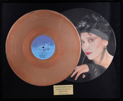 null Jeanne Mas
Prototype de disque d'or destiné pour le premier album de Jeanne...