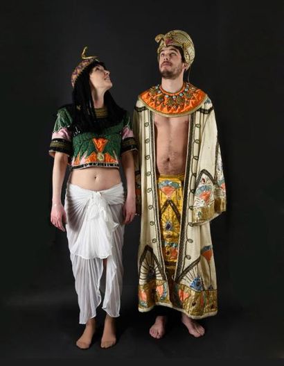 null Aida: Le Roi d'Egypte et sa fille Amneris, costumes pour l'Opéra de Verdi inspirés...