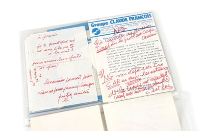 null Un ensemble de 16 notes de service rédigées de la main de Claude François, adressées...
