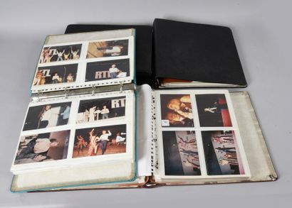 null CLAUDE FRANÇOIS Un ensemble de quatre albums photographiques constituée par...