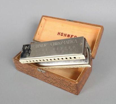 Frank Alamo
Harmonica. Modèle Hohner M 265...