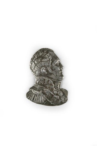 null ALEXANDRE Ier, empereur de Russie
Médaillon en métal argenté, à décor du profil...