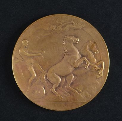 null 1920. Anvers. Médaille officielle de partipant. Design P. Theunis. En bronze.
Diam....