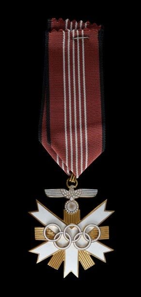 null 1936. Berlin. Médaille de l'ordre du Mérite Olympique de première classe de...